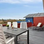 1048 Semesterbostad *